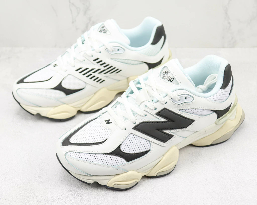 New Balance 9060 Sea Salt
Rain Cloud
