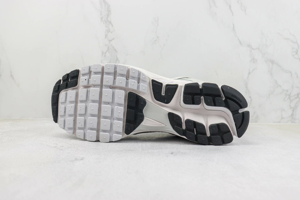Nike Zoom Vomero 5 Vast Grey