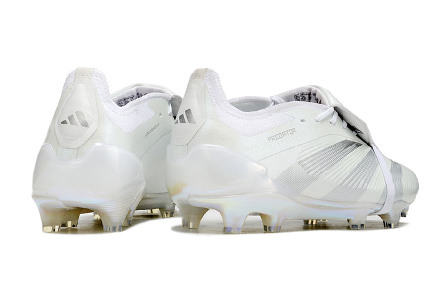 Chuteira Adidas Predator+ Elite FG - Campo