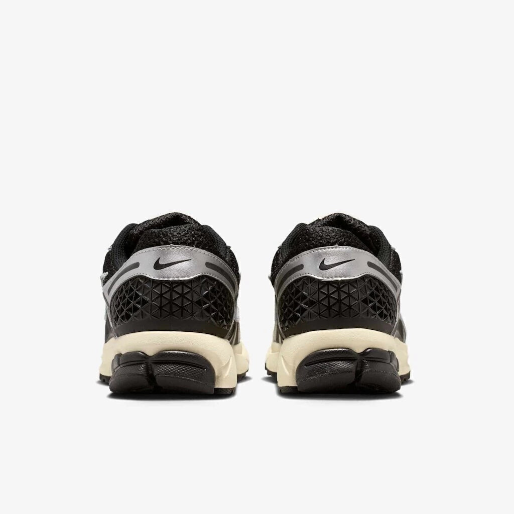 Nike Zoom Vomero 5 Black Metallic Silver