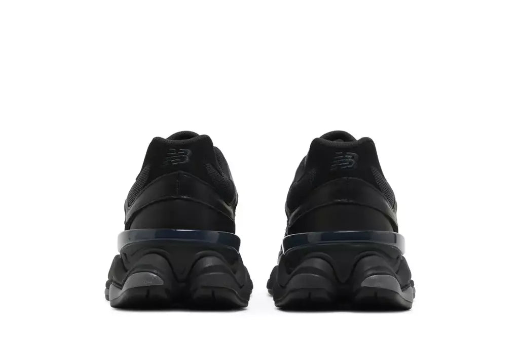 New balance 9060 Triple black