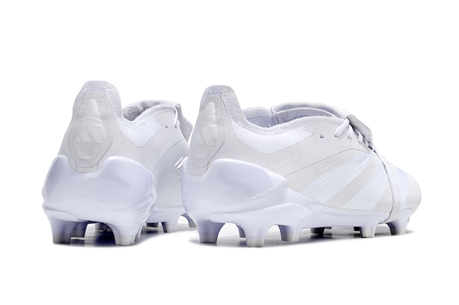 Chuteira Adidas Predator+ Elite FG - Campo