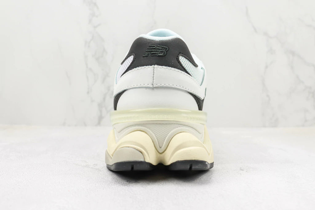New Balance 9060 Sea Salt
Rain Cloud