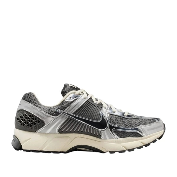 Nike Zoom Vomero 5 Black Metallic Silver