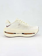 Nike Vomero Premium
Coconut Beige